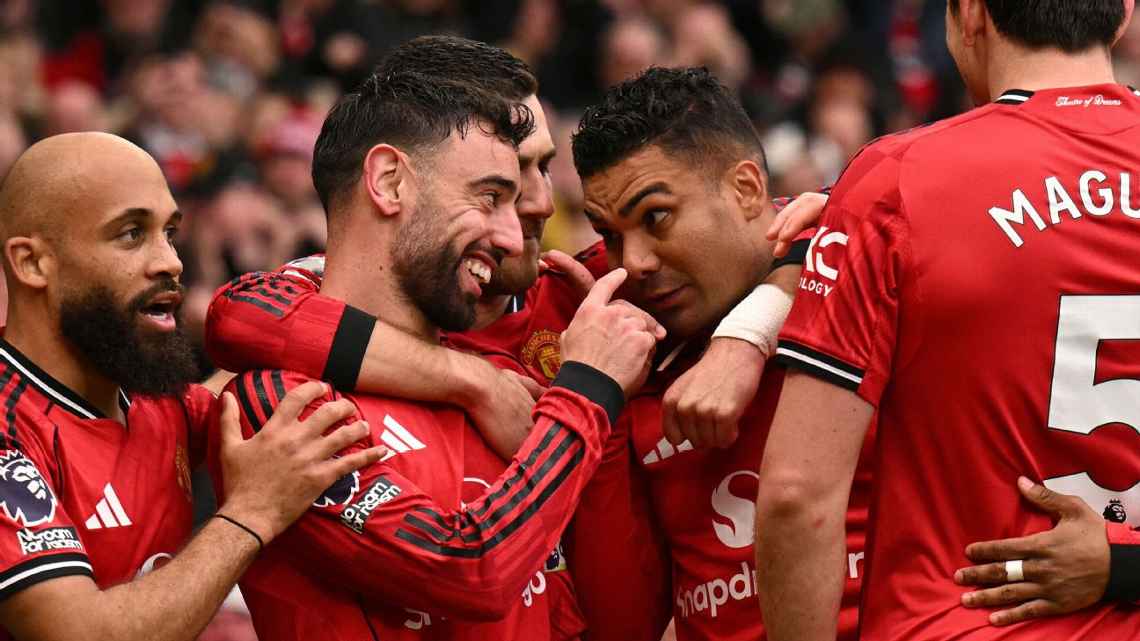 Man United 'looking for more' than just UCL spot