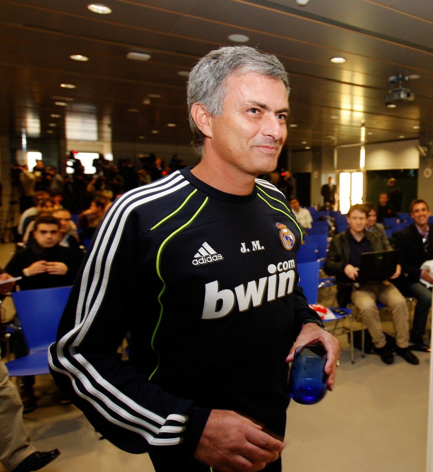 Jose Mourinho âoffered to Real Madrid as six-man shortlist with three former Premier League bosses is drawn upâ
