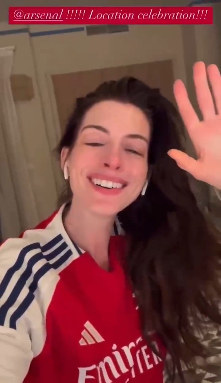 Hollywood actress Anne Hathaway has revealed that her passion for Arsenal began in childhood after watching club legend Thierry Henry with her father, describing the French striker as âmaybe the greatest player of all timeâ and crediting that moment with turning her into a lifelong supporter of the North London club.