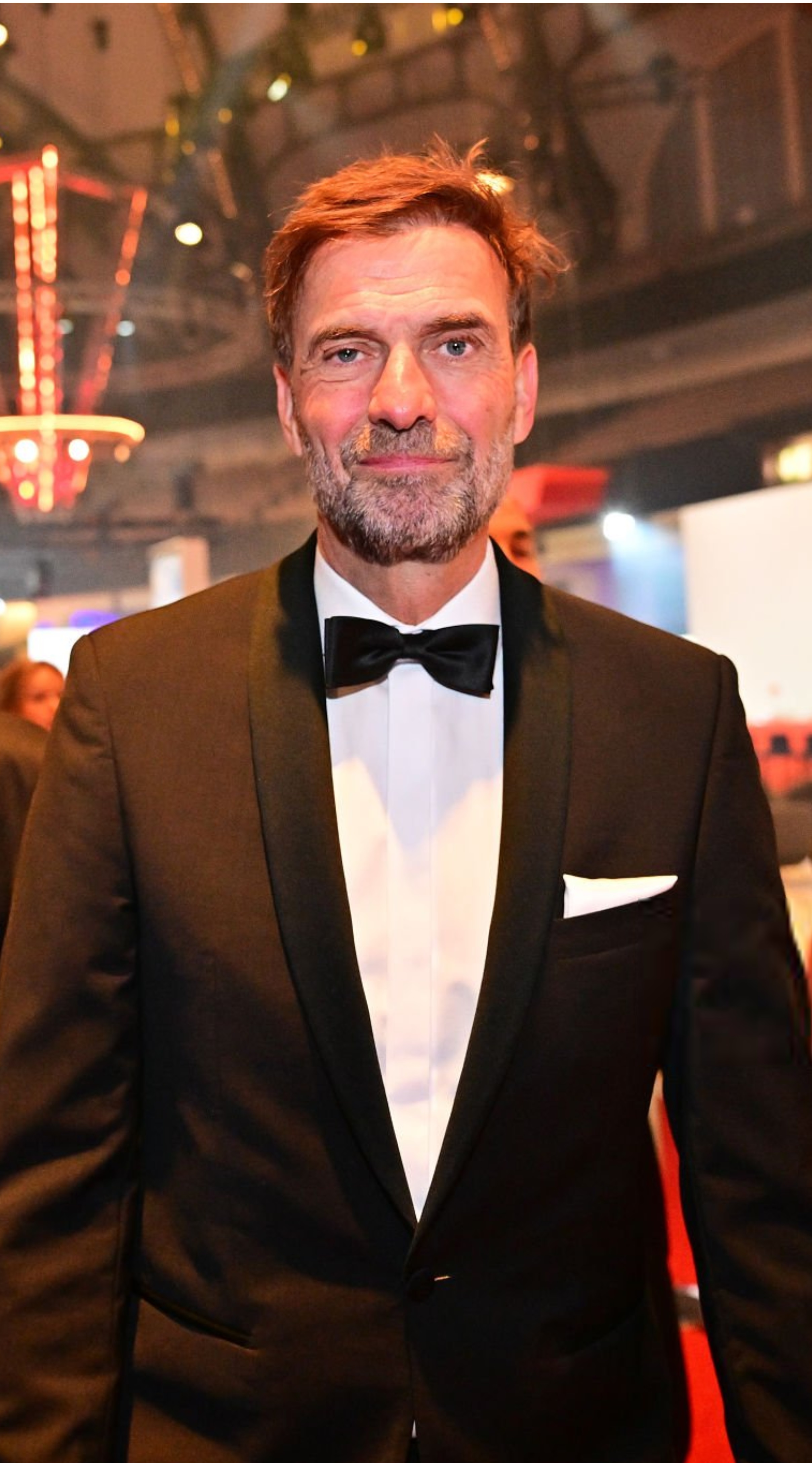 Real Madrid's hunt for a new manager has dragged on since January, following Xabi Alonso's departure after the Spanish Supercup. Jurgen Klopp remains the name most frequently linked to the role, despite repeatedly denying any intention to leave his post at Red Bull. Meanwhile, other names like Jose Mourinho, Didier Deschamps, and Mauricio Pochettino have surfaced, but the club's next move remains uncertain, with President Florentino Perez set to lead the recruitment process.