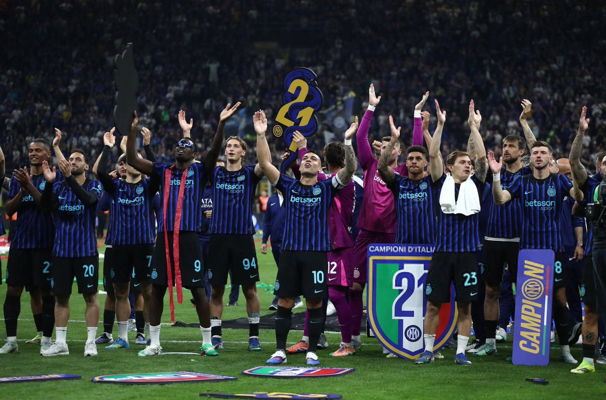 Inter crowned Serie A champions for 21st time after 2–0 win over Parma