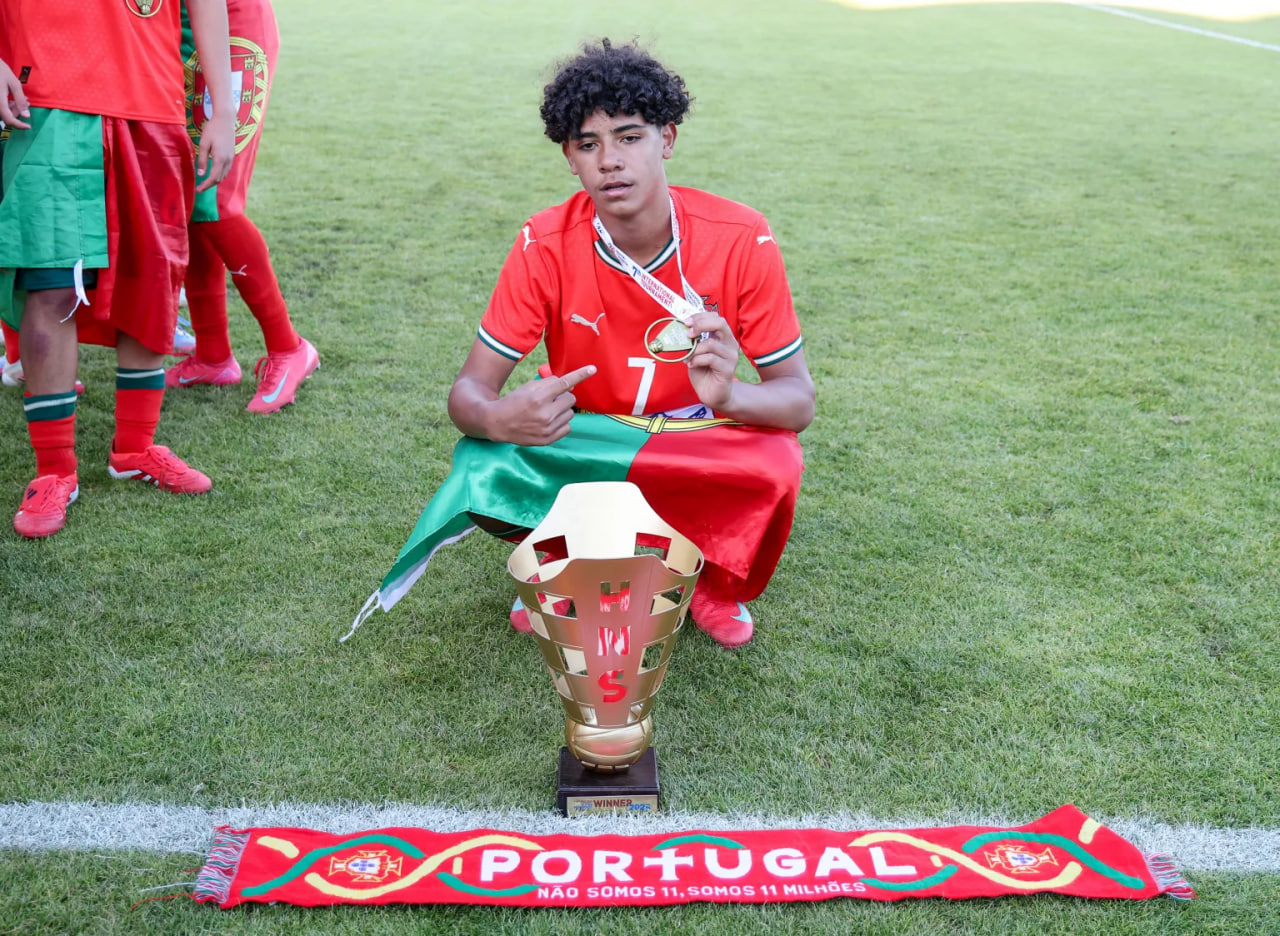 Cristiano Ronaldo Jr eyes Europe move despite chance to play alongside father