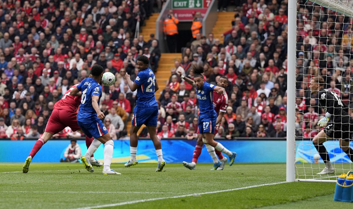 Liverpool slip in top-four race after frustrating draw against Chelsea