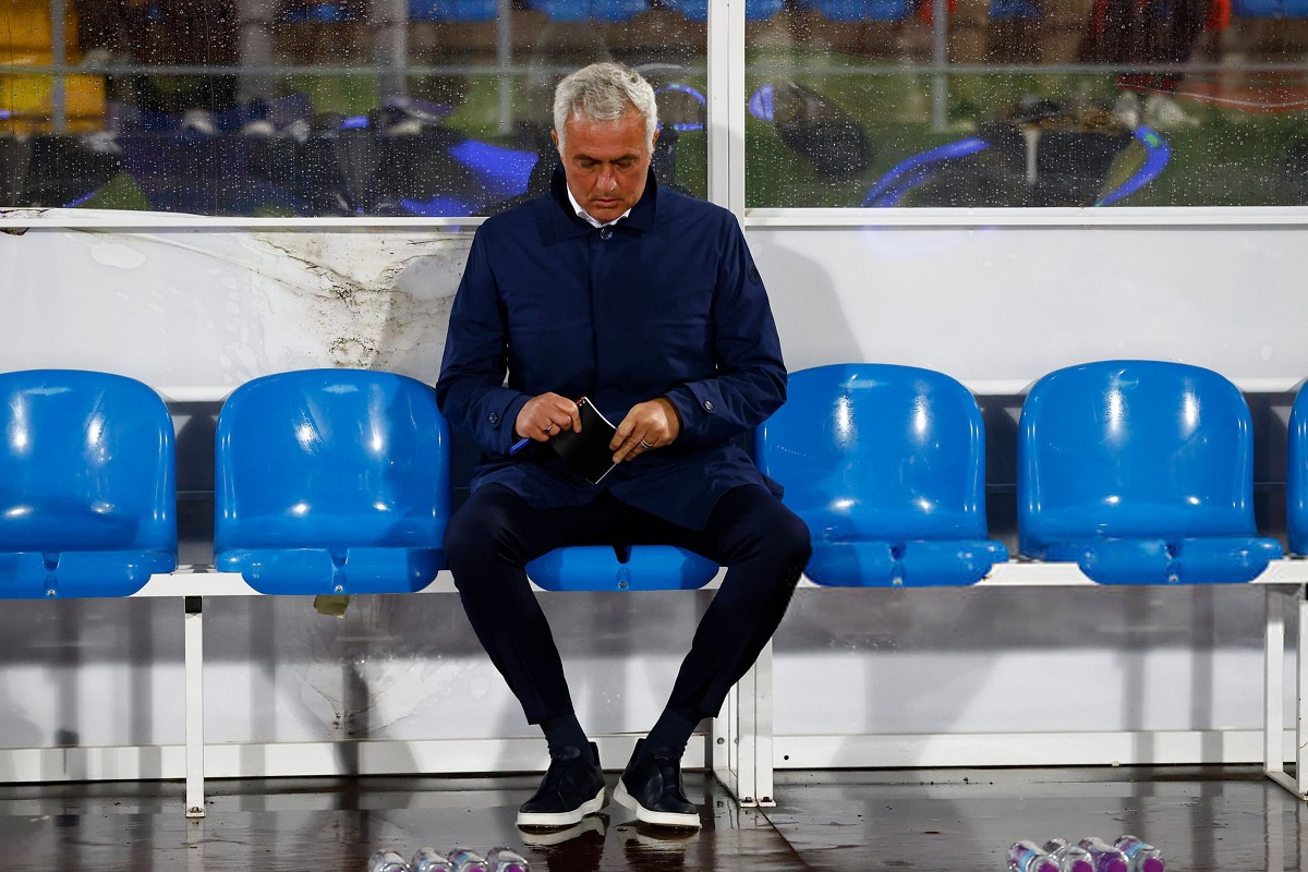 Jose Mourinho set for shock return as sole candidate to coach Real Madrid