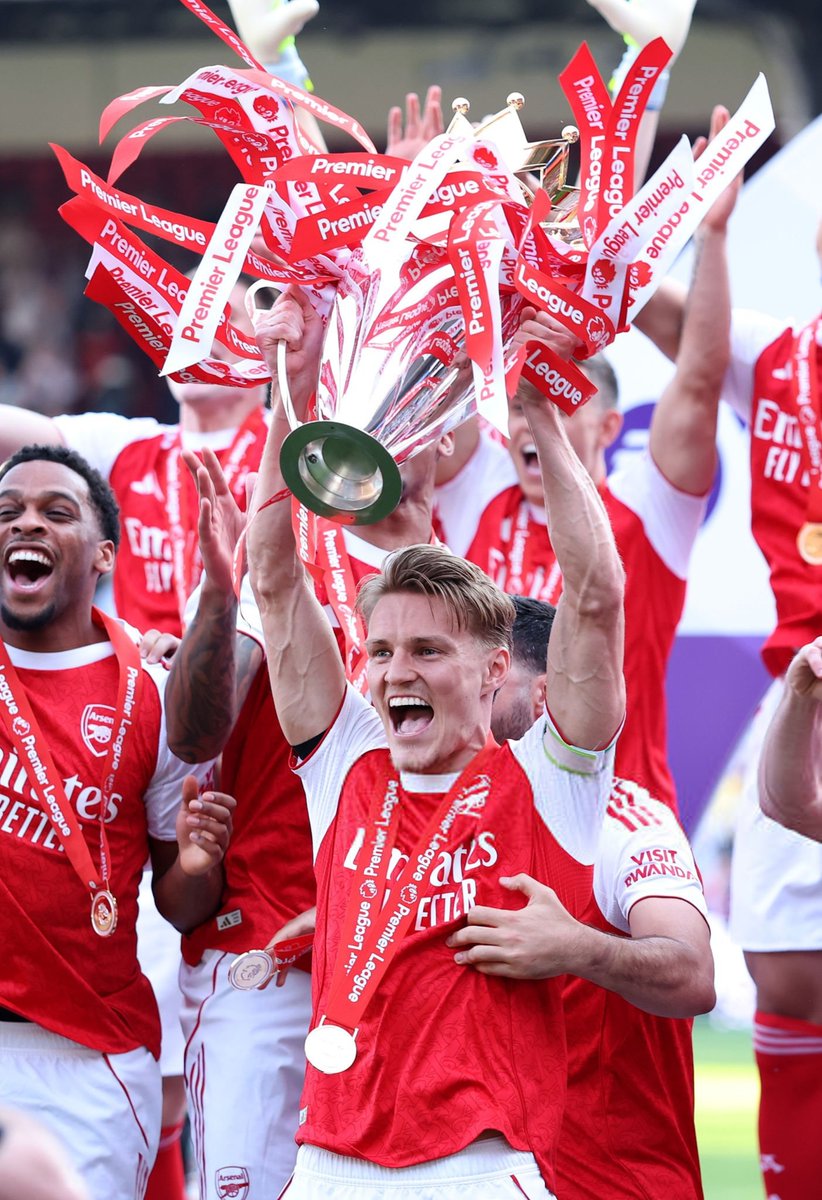 Arsenal celebrate historic Premier League title after 22-year wait