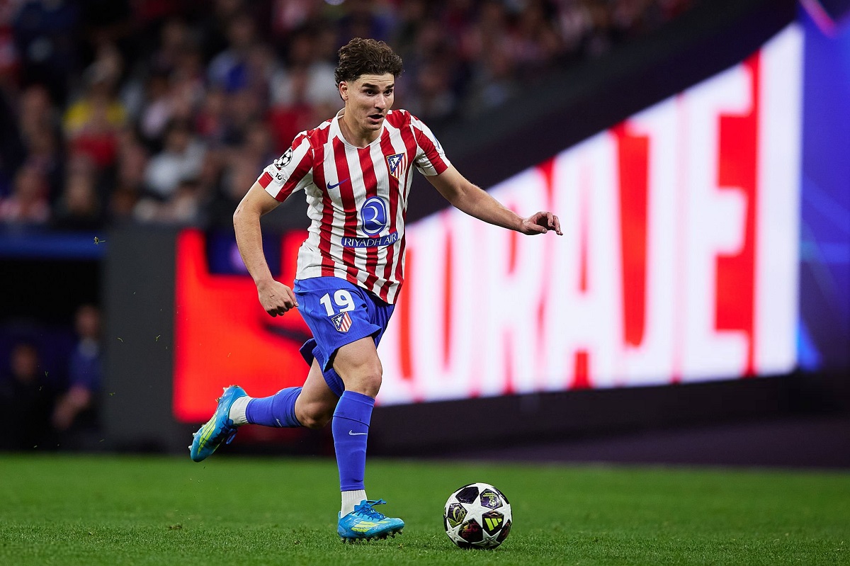 Real Madrid cool Alvarez pursuit as Barcelona maintain daily contact