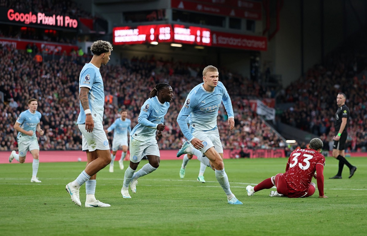 Manchester City respond emphatically to Liverpool’s red card with commanding 3-0 win