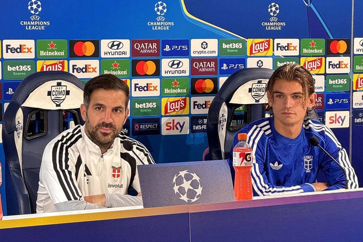 Fabregas dismisses Manchester United manager speculation as disrespectful