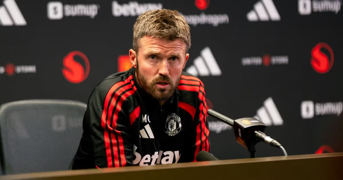 Carrick confirms Fernandes will remain Manchester United captain